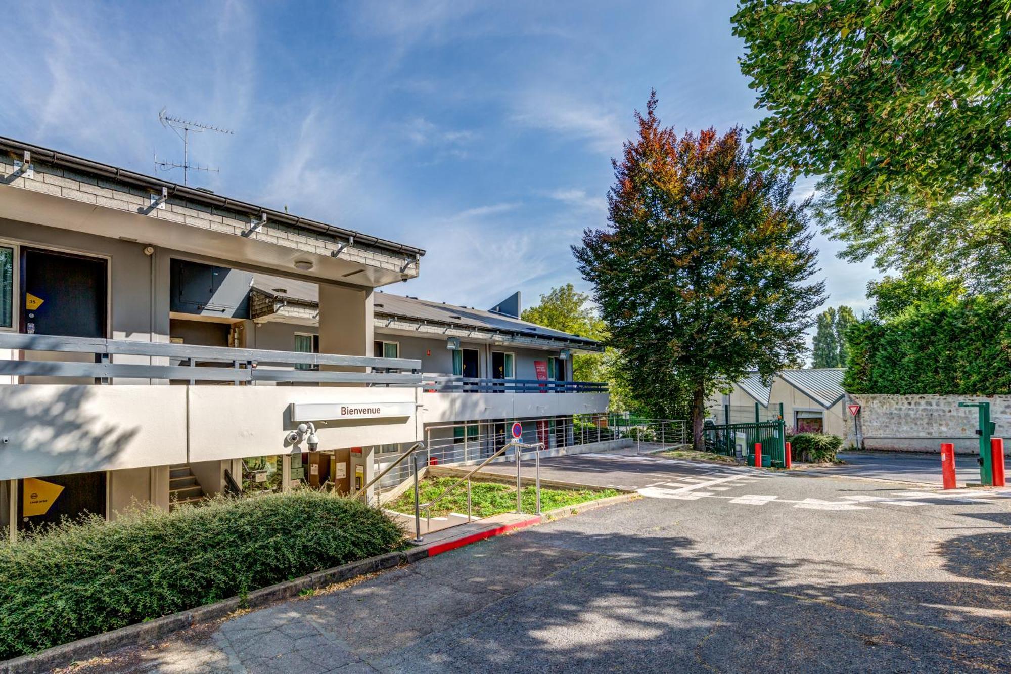 B&B Hotel Louveciennes Le Port-Marly Eksteriør bilde